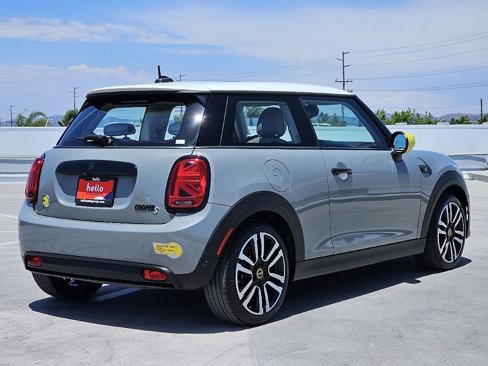 Used 2023 MINI Cooper SE image 16
