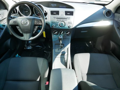 Used 2013 MAZDA MAZDA3 i Sport image 9