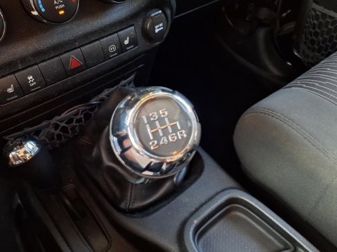 Used 2012 Jeep Wrangler Sahara w/ Dual Top Group image 15