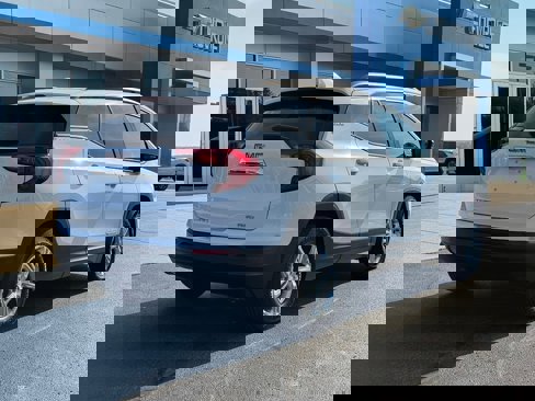 Used 2019 GMC Terrain SLE w/ Driver Convenience Package image 5