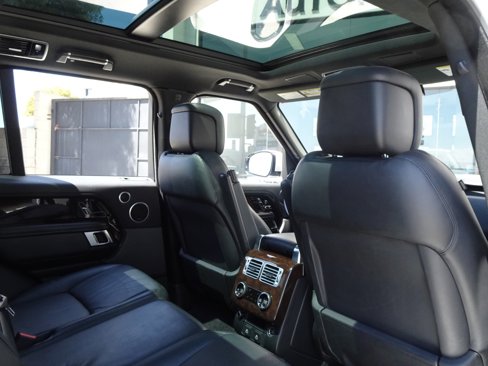 Used 2022 Land Rover Range Rover Westminster Edition image 19