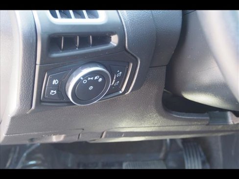 Used 2018 Ford Focus Titanium image 20