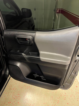 Used 2020 Toyota Tacoma SR5 image 30