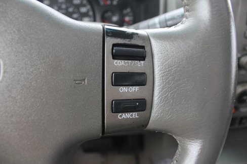 Used 2004 Nissan Armada LE w/ (SR2) Sunroof Pkg (LE) image 14