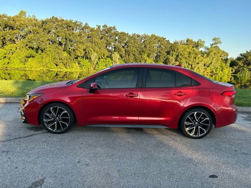 Used 2020 Toyota Corolla SE image 2