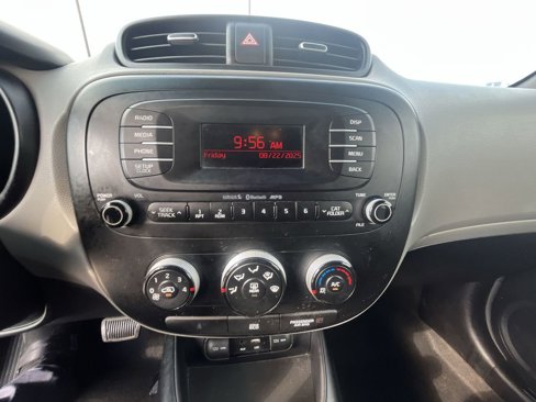 Used 2016 Kia Soul image 19