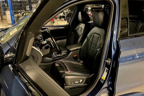 Used 2018 BMW X3 M40i image 7
