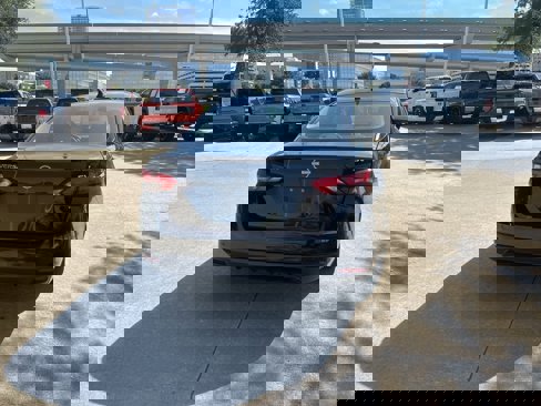 Certified 2023 Nissan Versa SV image 8