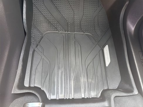 Used 2022 Chevrolet Equinox LS w/ LS Convenience Package image 31