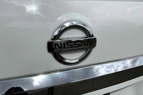 Used 2012 Nissan Pathfinder SV image 9