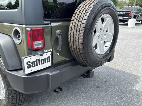 Used 2015 Jeep Wrangler Unlimited Sport w/ Quick Order Package 24S image 10