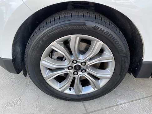 Certified 2023 Ford Edge Titanium image 32
