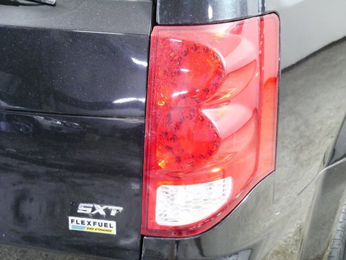 Used 2017 Dodge Grand Caravan SXT image 17