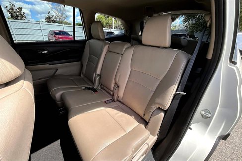 Used 2018 Honda Pilot Touring image 16
