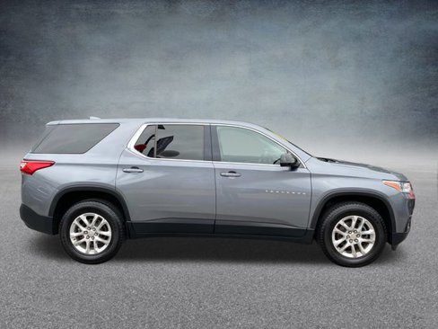 Used 2020 Chevrolet Traverse LS image 22