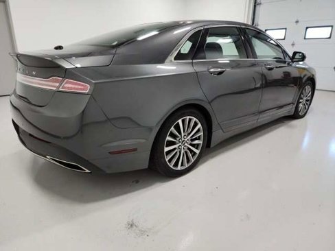 Used 2017 Lincoln MKZ Select image 6