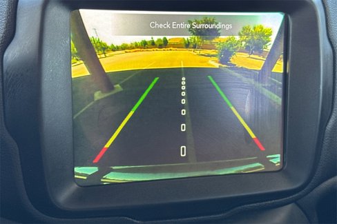 Used 2022 Jeep Renegade Latitude image 27