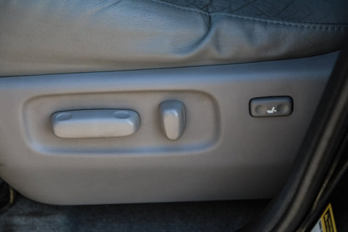 Used 2011 Toyota RAV4 Limited image 18