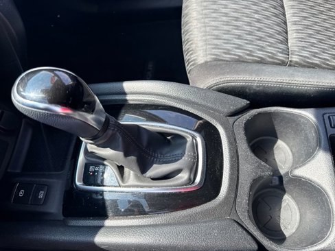 Used 2020 Nissan Rogue SV w/ Premium Package image 17