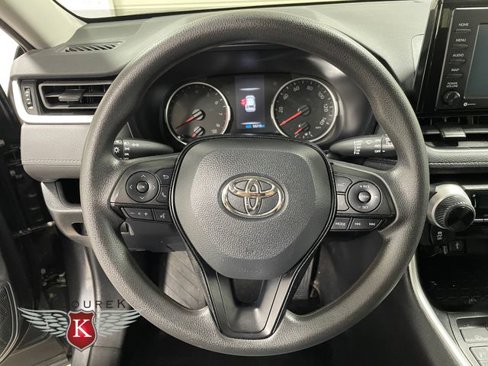 Used 2020 Toyota RAV4 LE image 14