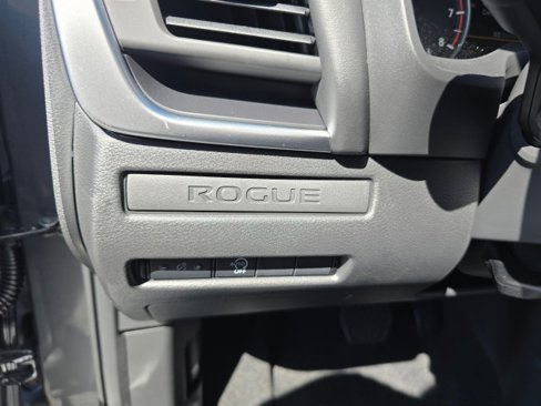 New 2025 Nissan Rogue S image 26