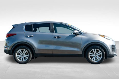 Used 2019 Kia Sportage LX image 8