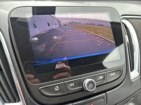 Used 2019 Chevrolet Malibu LT image 23