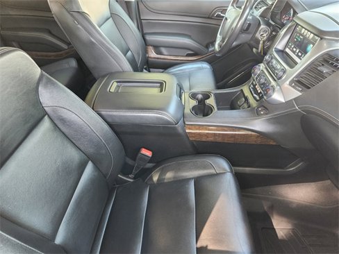 Used 2020 Chevrolet Suburban LT image 14