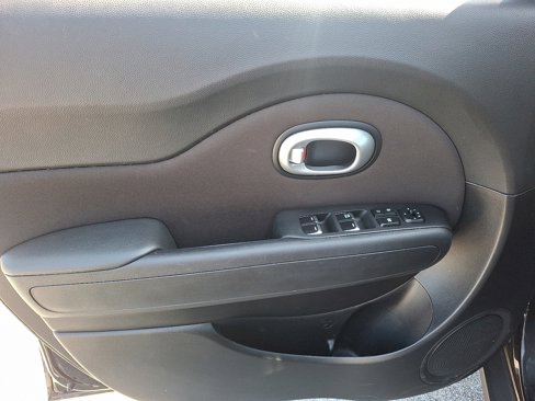 Used 2019 Kia Soul image 13