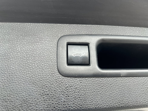 Used 2020 Toyota Highlander Platinum image 19