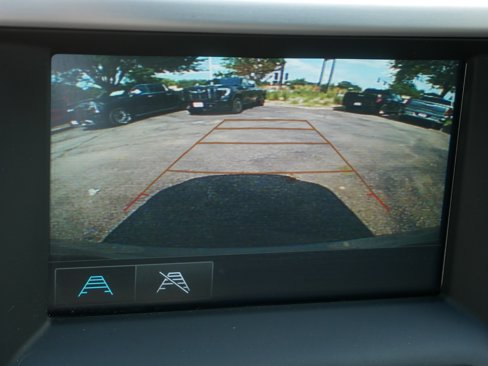 Used 2019 GMC Acadia SLE image 26