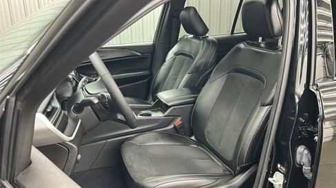 Used 2023 Jeep Grand Cherokee Altitude image 28