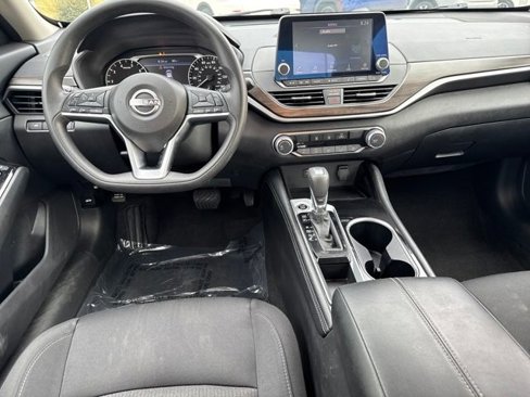 Used 2023 Nissan Altima 2.5 SV image 22