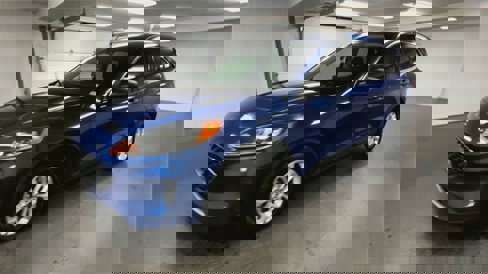 Used 2022 Ford Escape SE w/ Cold Weather Package image 4