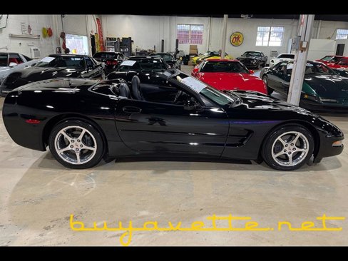 Used 2003 Chevrolet Corvette Convertible w/ Preferred Equipment Group1 image 9