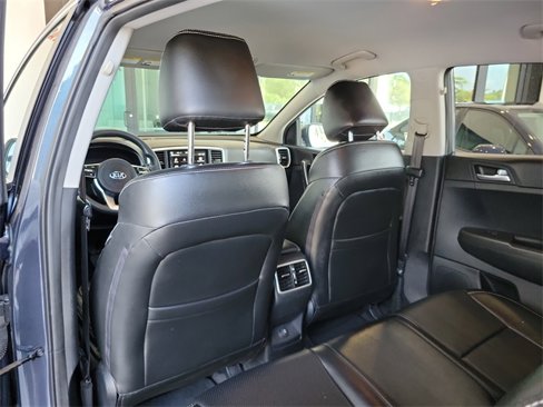 Certified 2022 Kia Sportage LX image 11