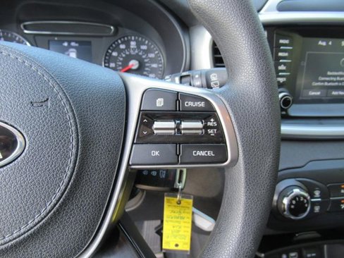 Used 2019 Kia Sorento LX image 18