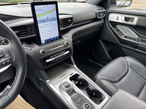 Used 2020 Ford Explorer ST w/ Premium Technology Package image 28