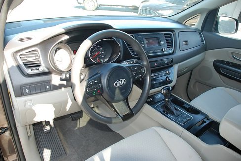 Used 2016 Kia Sedona LX w/ LX Convenience Package image 11