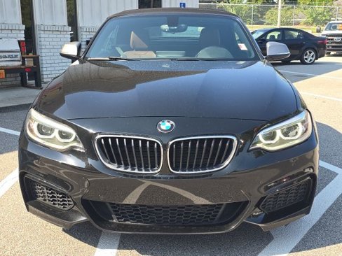 Used 2016 BMW M235i Convertible image 8