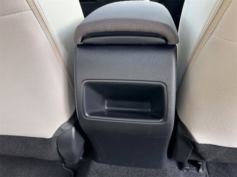Used 2020 Toyota Corolla LE image 13