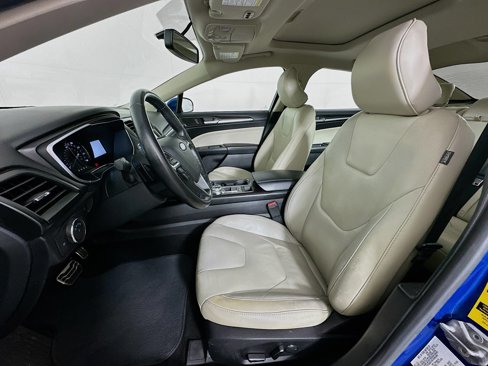 Used 2017 Ford Fusion Titanium image 13