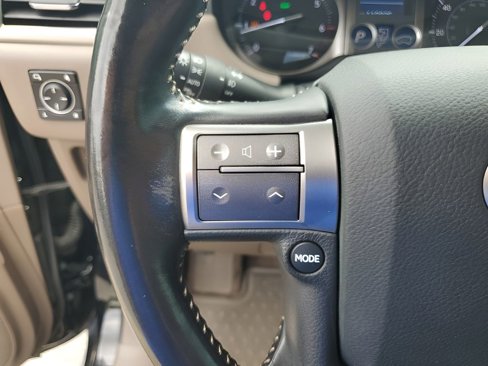 Used 2017 Lexus GX 460 Premium image 34