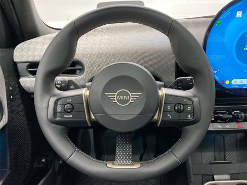 New 2025 MINI Cooper 4-Door Hardtop image 15