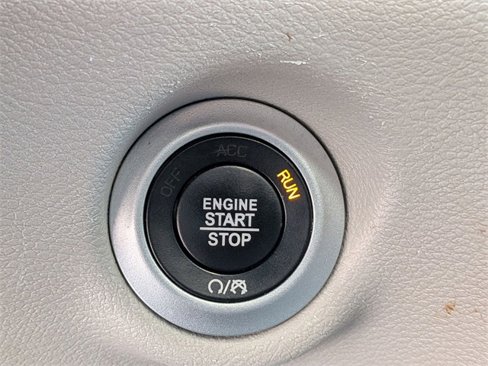 Certified 2021 Chrysler Voyager Lxi image 20