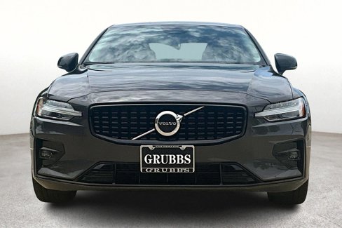 Certified 2025 Volvo S60 B5 Core image 5