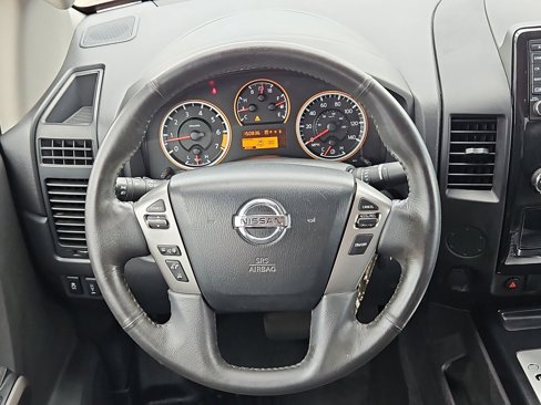 Used 2015 Nissan Titan SV w/ SV Value Truck Package image 14