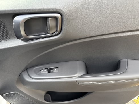New 2025 Hyundai Venue Limited image 14