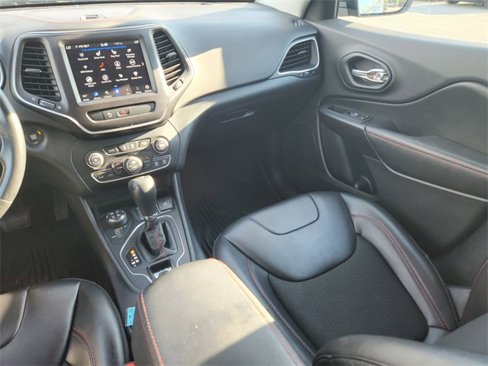 Certified 2020 Jeep Cherokee Trailhawk w/ Comfort/Convenience Group image 14