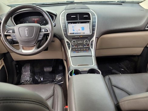 Used 2019 Lincoln Nautilus Reserve image 10